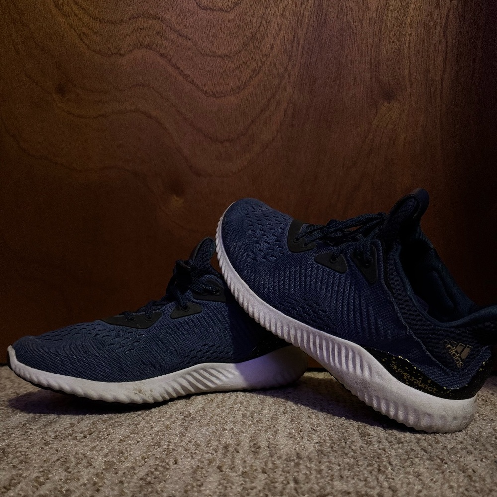 Adidas AlphaBounce Tennis Shoes